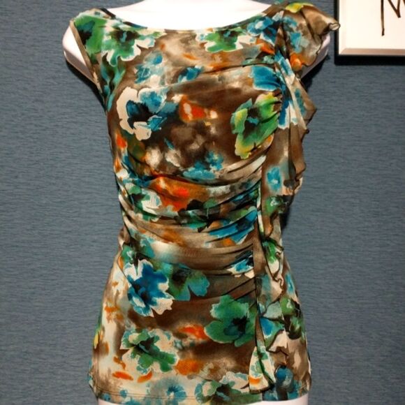 Cato ruched ruffle floral sleeveless blouse medium - Picture 2 of 4